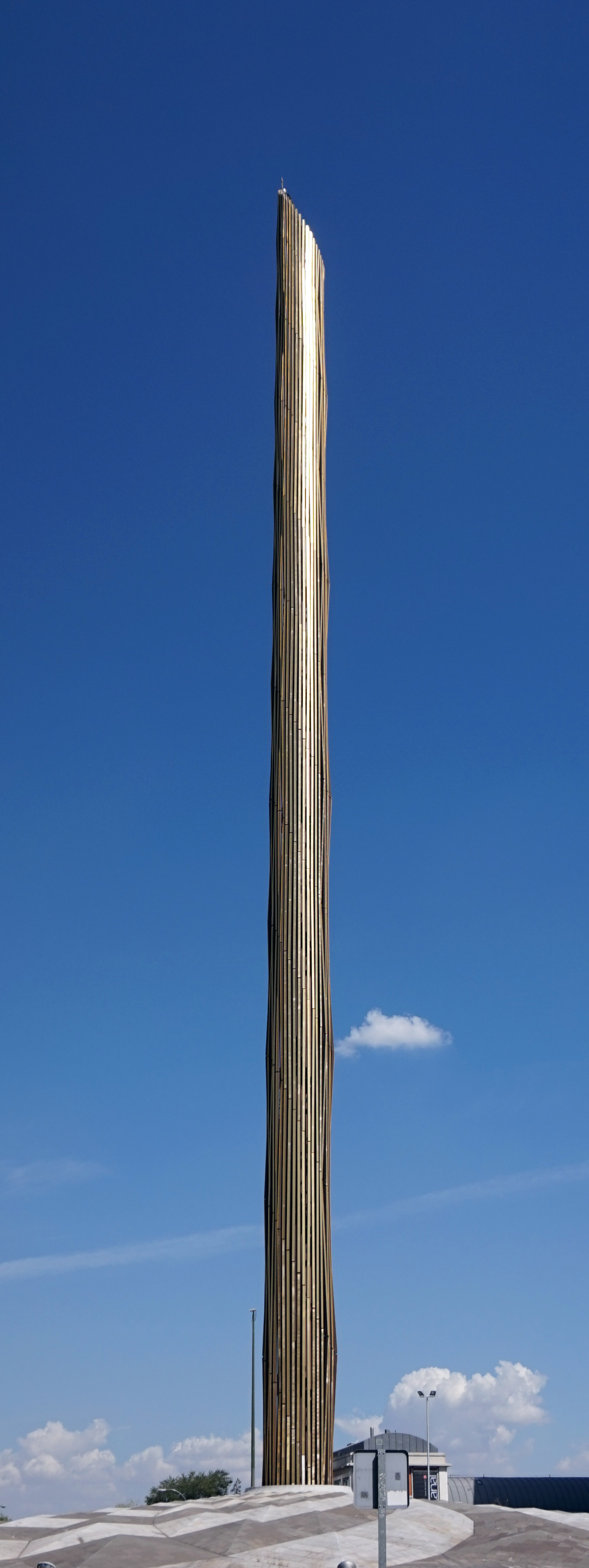 Obelisco Plaza Castilla — 9